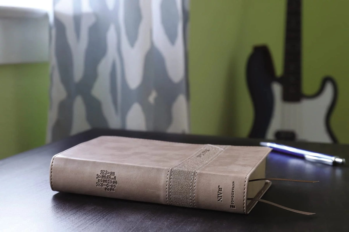 Teen Study Bible Compact Brown Comfort Print P5086