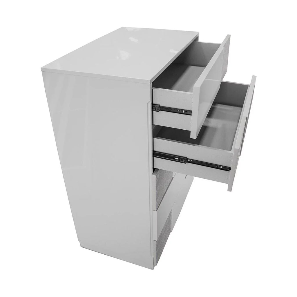 Gray 5-Drawer Chest C552