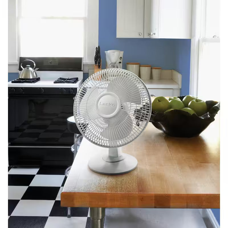 White 3 Speed Oscillating Table Fan N669739