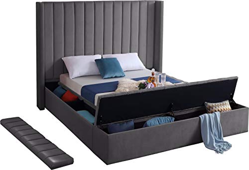 Cream Velvet Upholstered Full Bed with Storage M3095