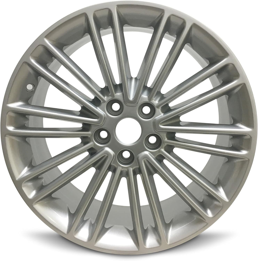 18 inch 5 Lug Silver Aluminum Rim O365401