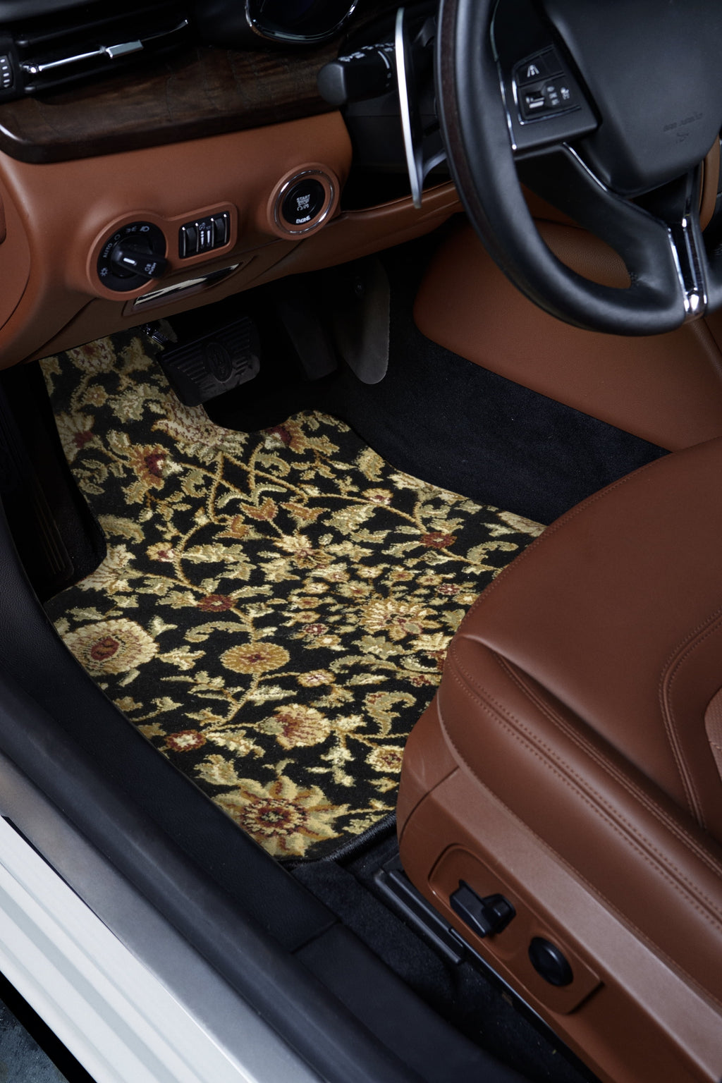Black Oriental Car Mats T160573